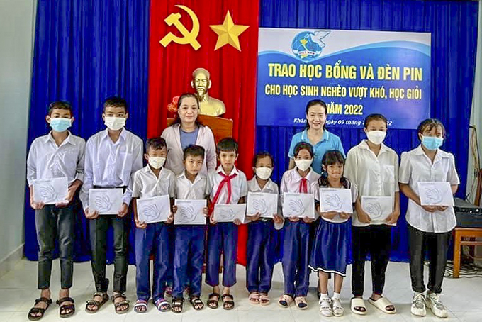 Quan tâm hỗ trợ trẻ em gặp khó khăn