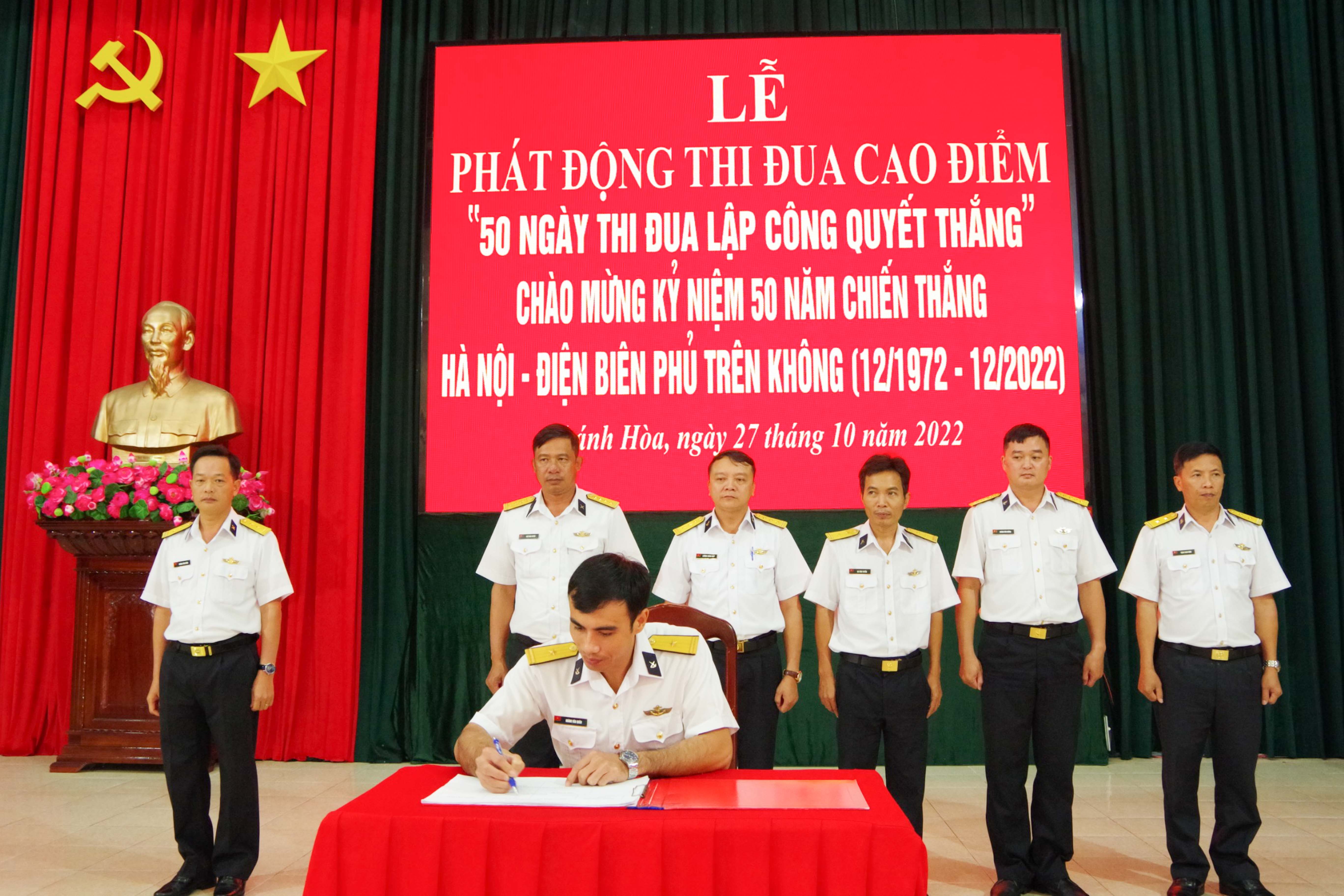 Lữ đoàn 146: Phát động thi đua cao điểm chào mừng kỷ niệm 50 năm Chiến thắng "Hà Nội - Điện Biên Phủ trên không"