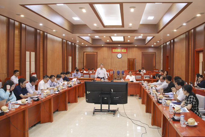 Nghiên cứu thành lập Trung tâm Xúc tiến Đầu tư - Thương mại tỉnh