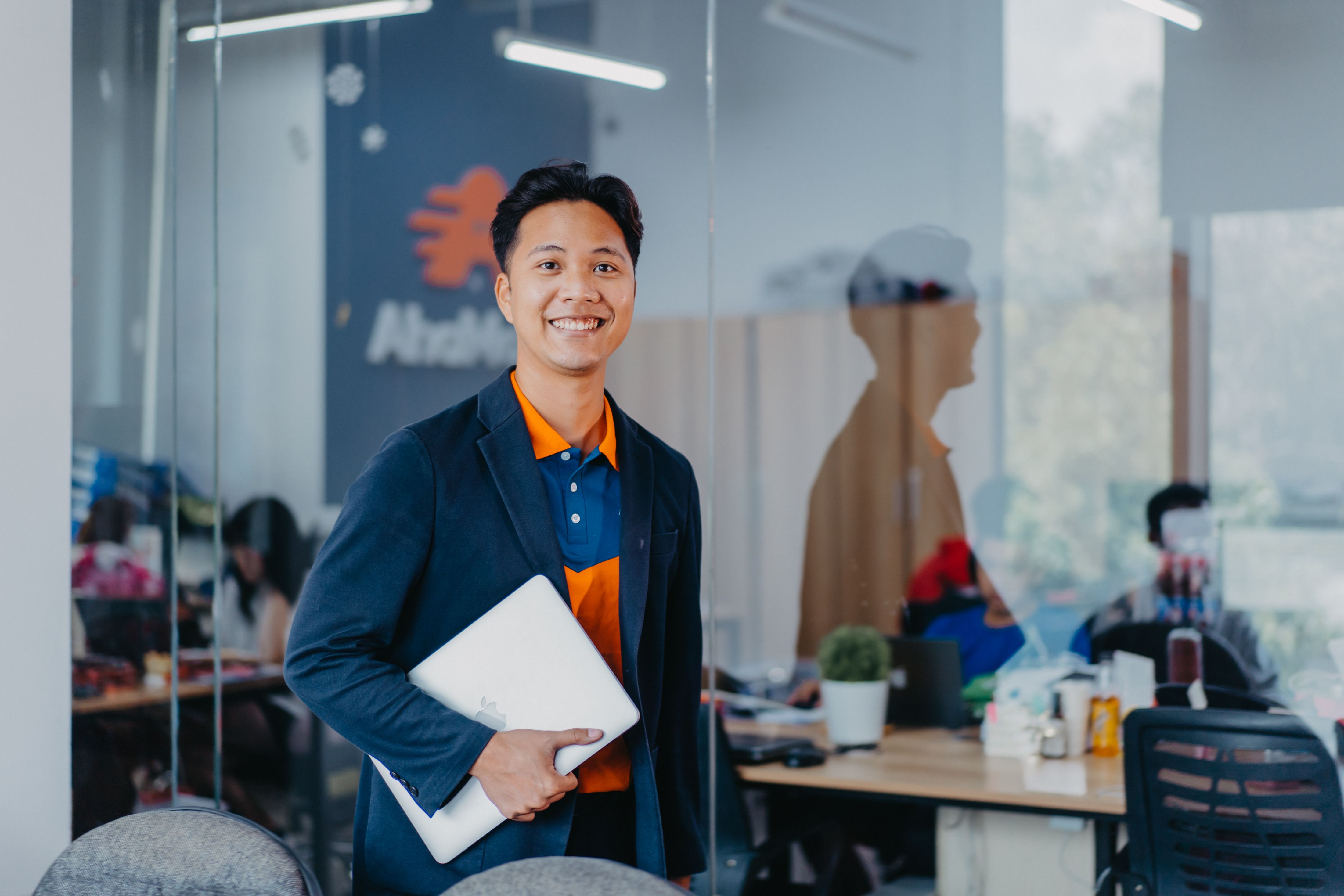 Xe điện - giải pháp mới cho kinh doanh dịch vụ vận tải