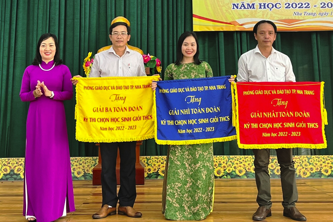 Phòng Giáo dục và Đào tạo TP. Nha Trang: Tổng kết kỳ thi chọn học sinh giỏi và cuộc thi Khoa học kỹ thuật