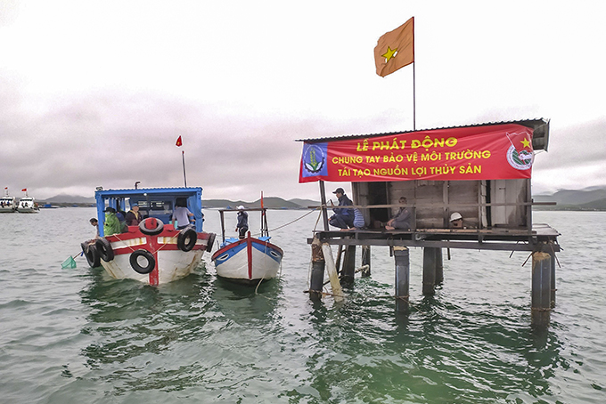 Vạn Ninh: Chung tay bảo vệ Rạn Trào