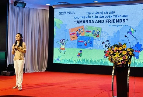 Tập huấn tài liệu làm quen tiếng Anh cho trẻ mẫu giáo