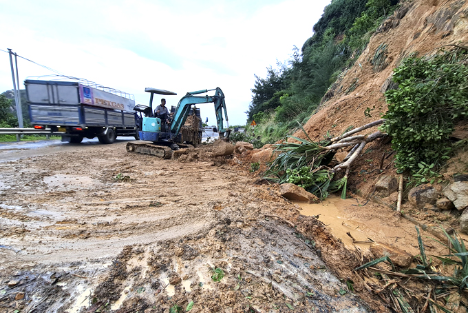 Khắc phục xong sạt lở tại khu vực đèo Cổ Mã