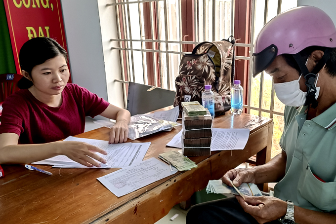 Tại xã Vạn Lương (Vạn Ninh): Chi trả bồi thường, hỗ trợ cho 92 trường hợp bị ảnh hưởng dự án đường bộ cao tốc Bắc - Nam