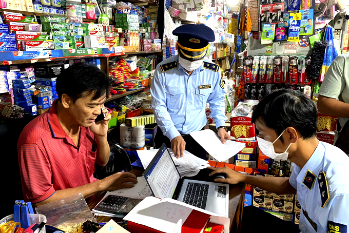 Tăng cường kiểm soát thị trường hàng hóa Tết