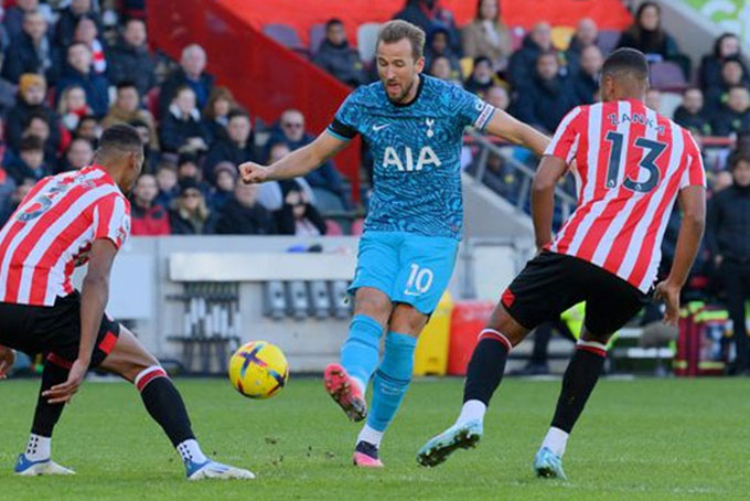 Với phong độ như hiện tại Tottenham khó lòng trụ lại top 4