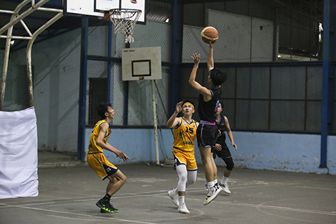 Nam Spantans và nữ Grenades vô địch.