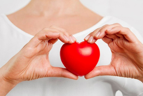 Hạt bí ngô chứa nhiều dưỡng chất tốt cho sức khoẻ tim mạch (Ảnh: Internet)