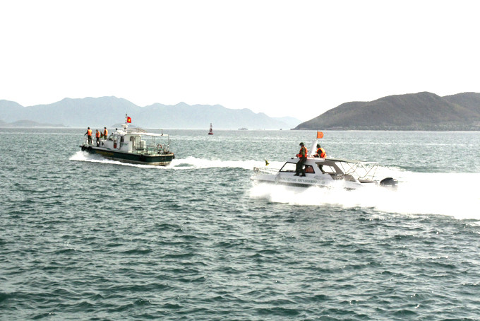 Lực lượng Bộ đội Biên phòng tỉnh tuần tra trên biển trong dịp Tết.