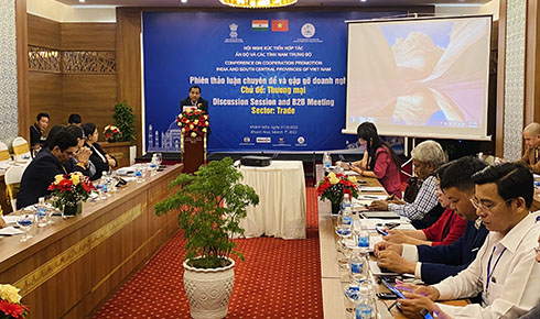 Tổ chức phiên thảo luận chuyên đề và gặp gỡ doanh nghiệp về thương mại