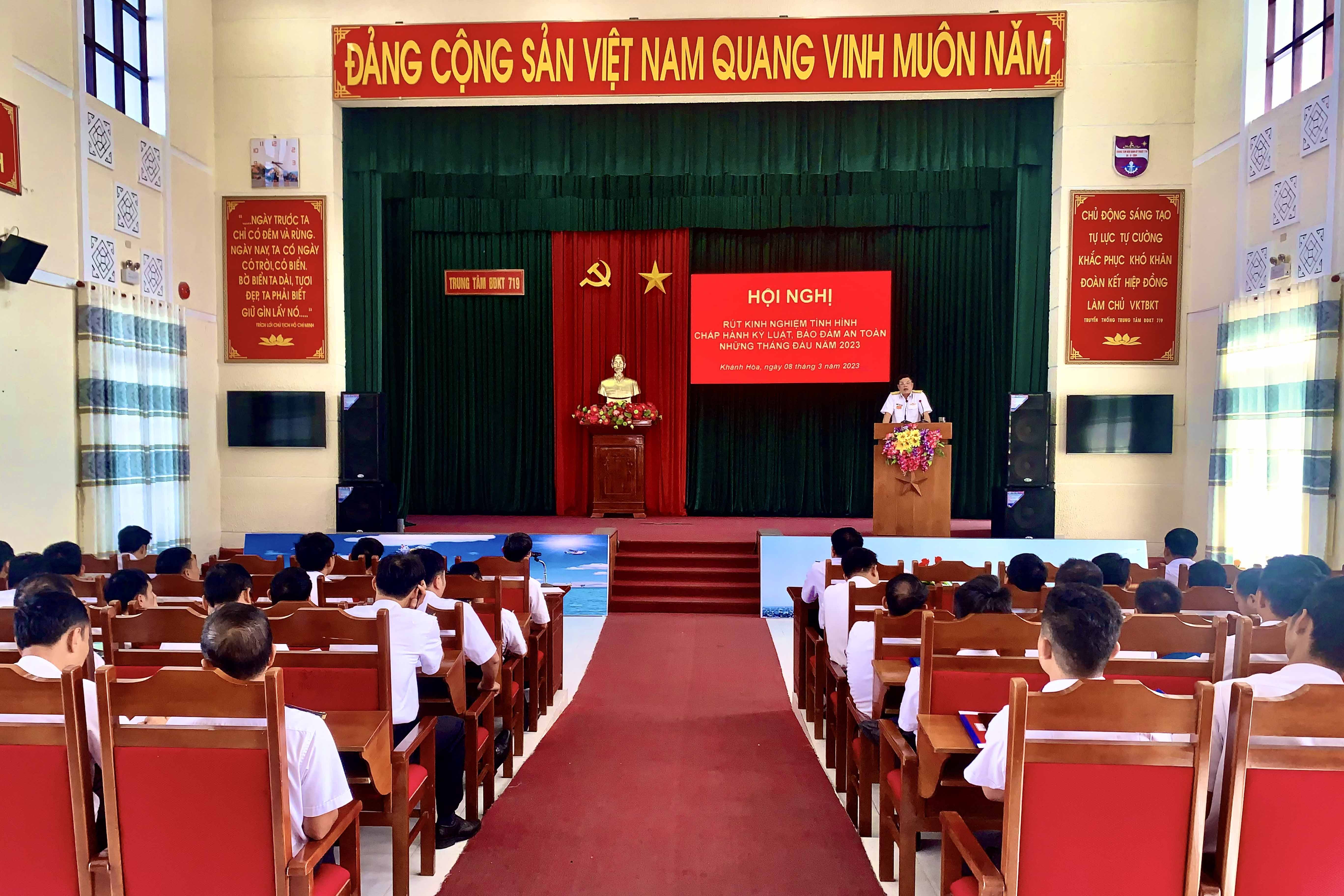 Các đơn vị tổ chức hội nghị rút kinh nghiệm tình hình chấp hành kỷ luật