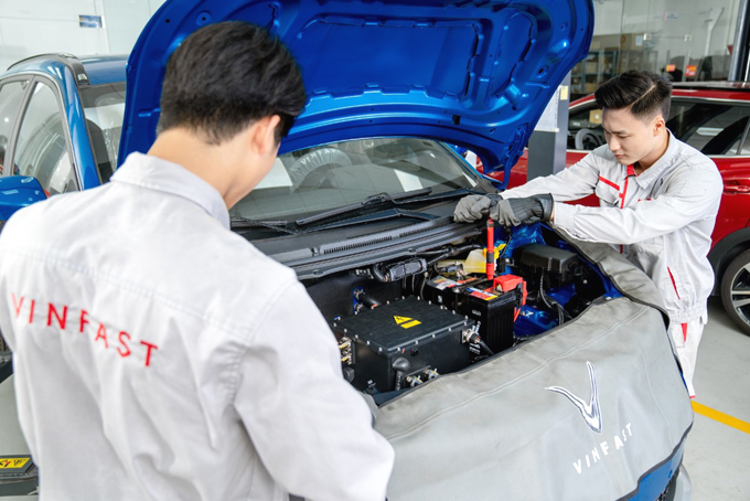 VINFAST triển khai hệ thống "Xưởng dịch vụ không ngày nghỉ"