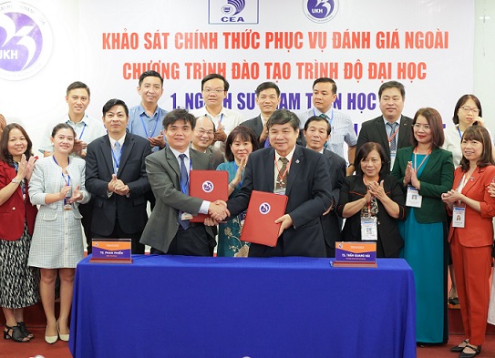 Trường Đại học Khánh Hòa: Hoàn thành đánh giá ngoài 2 chương trình đào tạo đại học