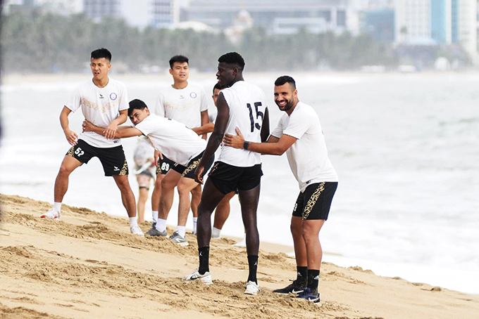 Khánh Hòa FC giữ nhịp trong kỳ nghỉ dài