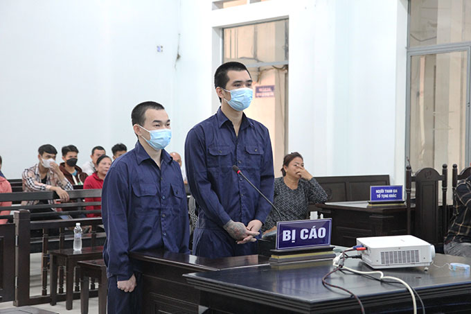 Vào tù vì đánh bảo vệ đã nhắc nhở giữ lịch sự