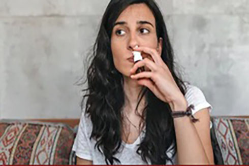 Sử dụng thuốc xịt mũi quá liều tiềm ẩn nguy hiểm với sức khỏe