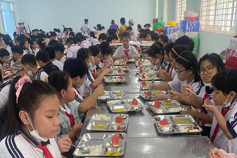 Tăng cường biện pháp bảo đảm an toàn thực phẩm trong trường học