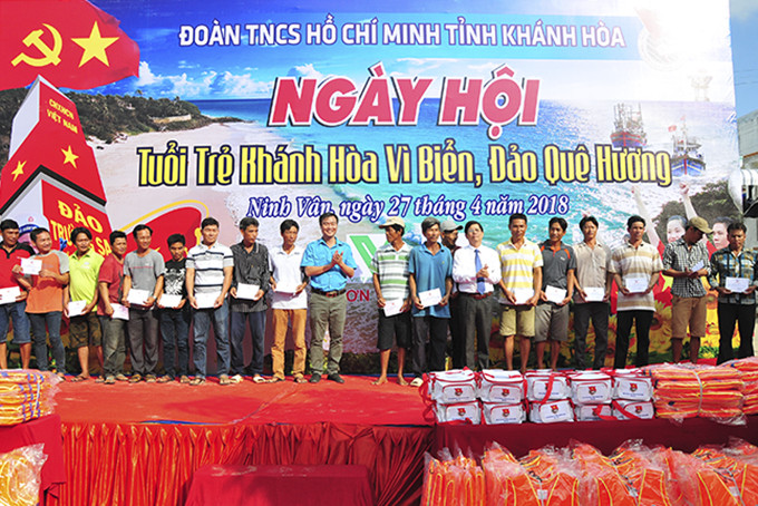 Tỉnh đoàn tổ chức Ngày hội Tuổi trẻ Khánh Hòa vì biển, đảo quê hương.