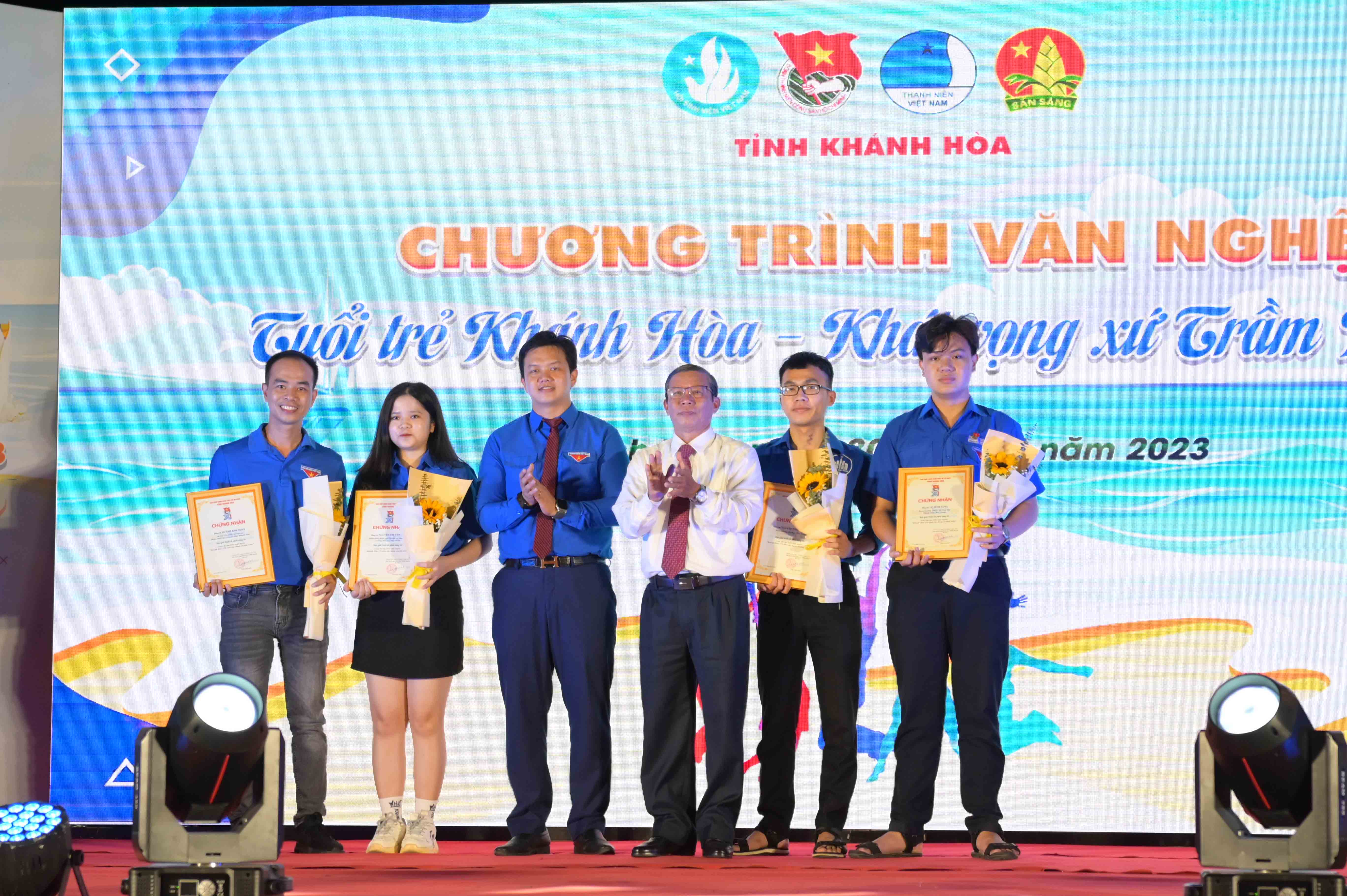 Tổ chức ngày hội "Sắc màu thanh niên xứ Trầm Hương"