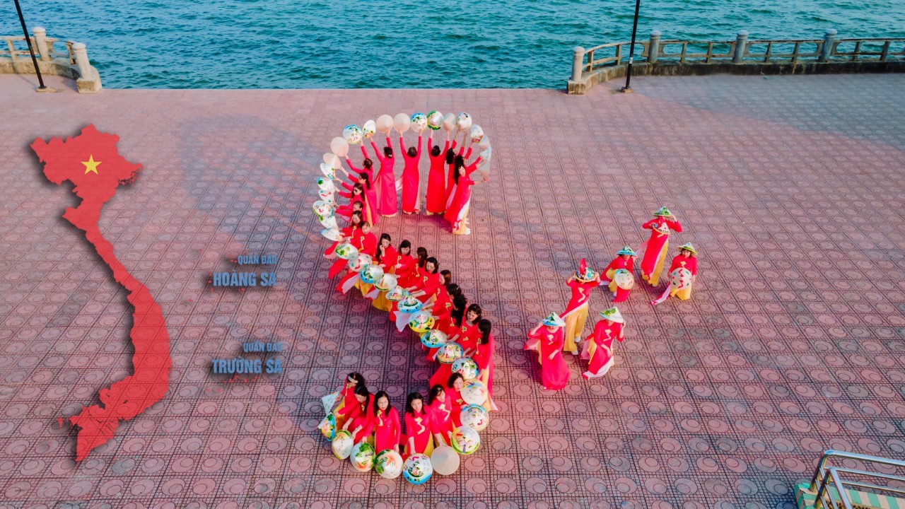 1.300 hội viên, phụ nữ tham gia Liên hoan đồng diễn dân vũ