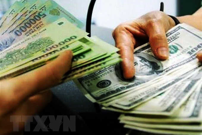 Giá USD hôm nay 4/4